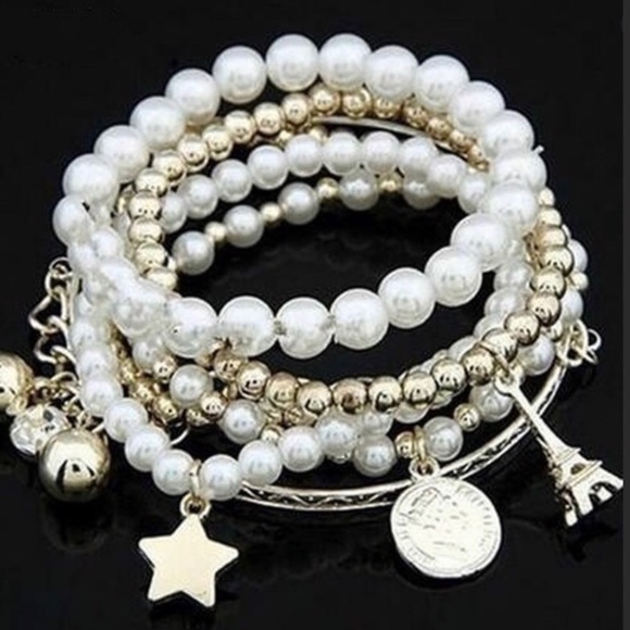 NWT- Boutique Jewelry - Eiffel Tower Pearl Multi Piece Charm Bracelet